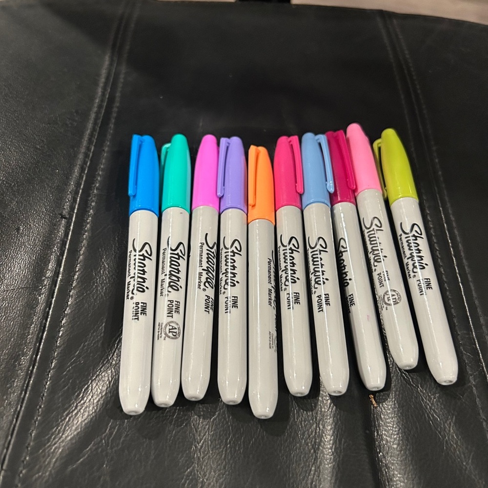 Sharpie Assorted Color Permanent Markers - Picture 2 of 6